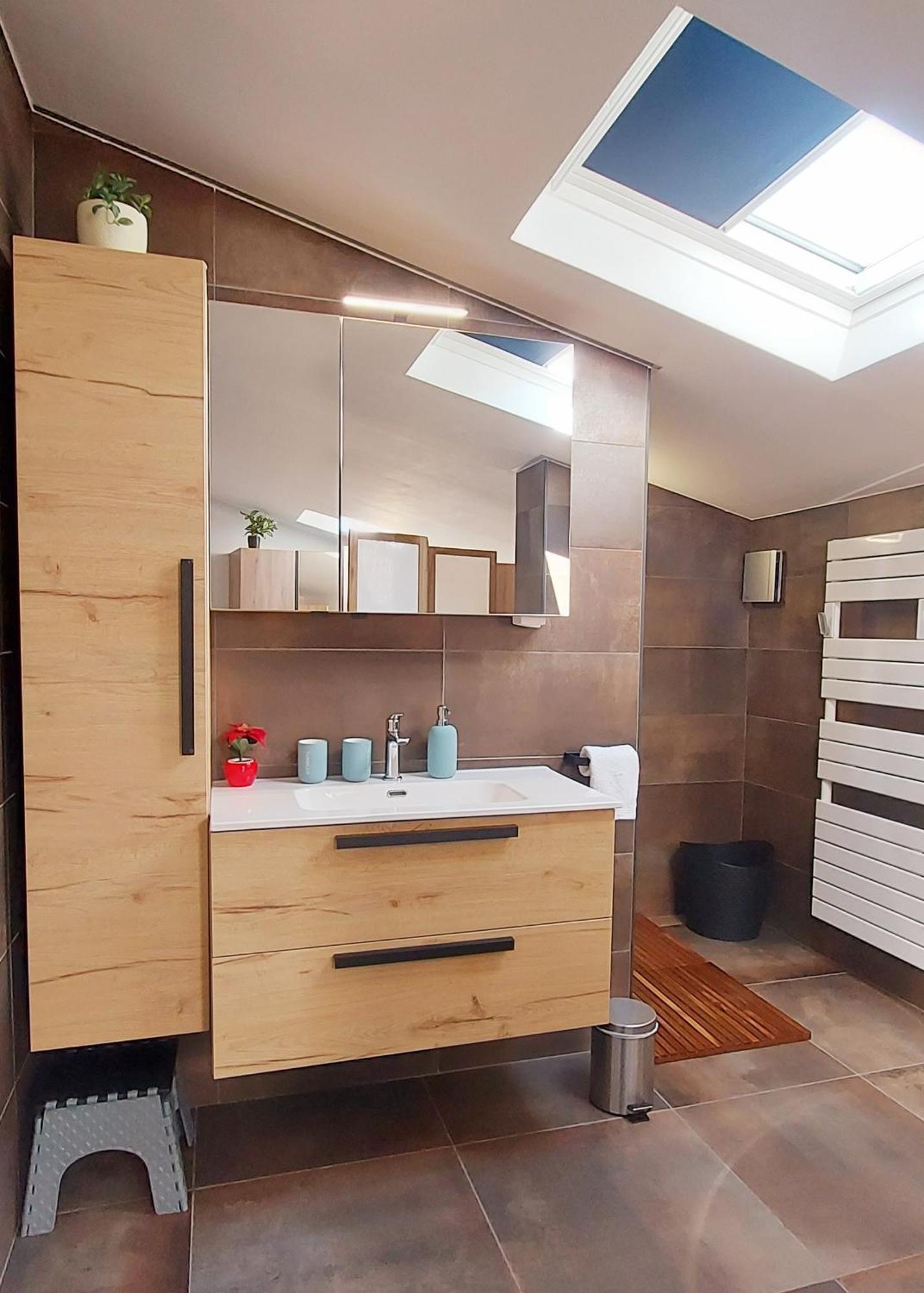 Spacieuse Dependance Duplex 50 M2 Classe 3 Etoiles Sans Vis-A-Vis Gréoux-les-Bains Eksteriør billede